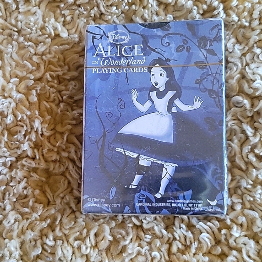 NIB Alice in Wonderland Playing Cards